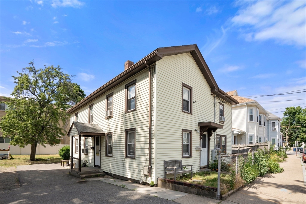 35 Middle St