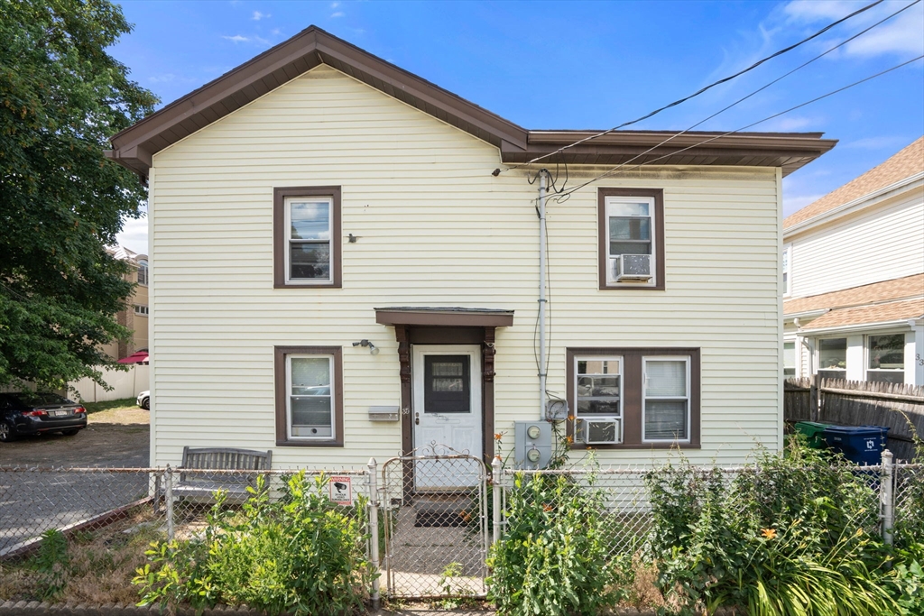 35 Middle St