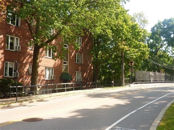 42 Dean Rd # 5