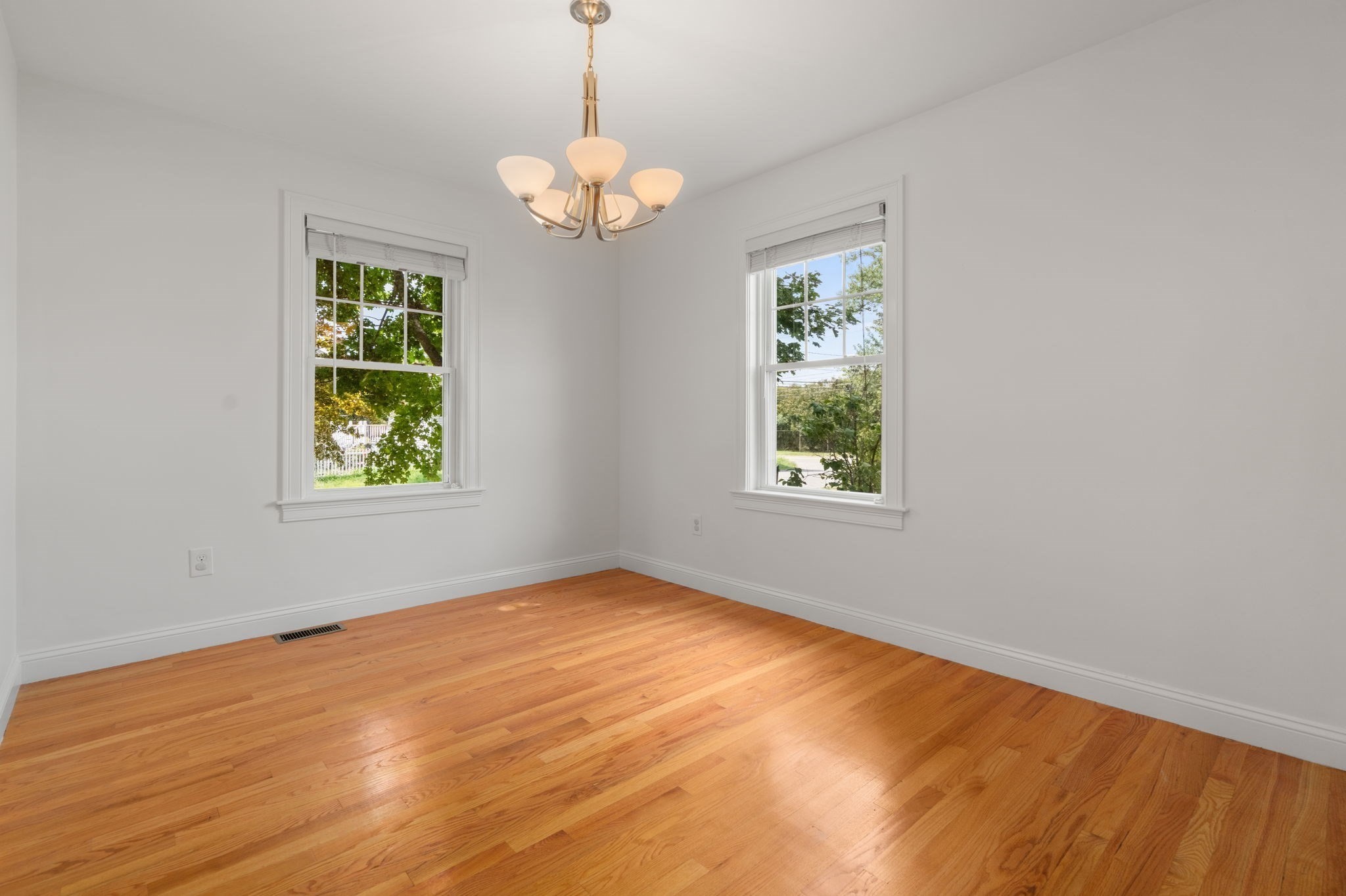 12 Lancaster Rd