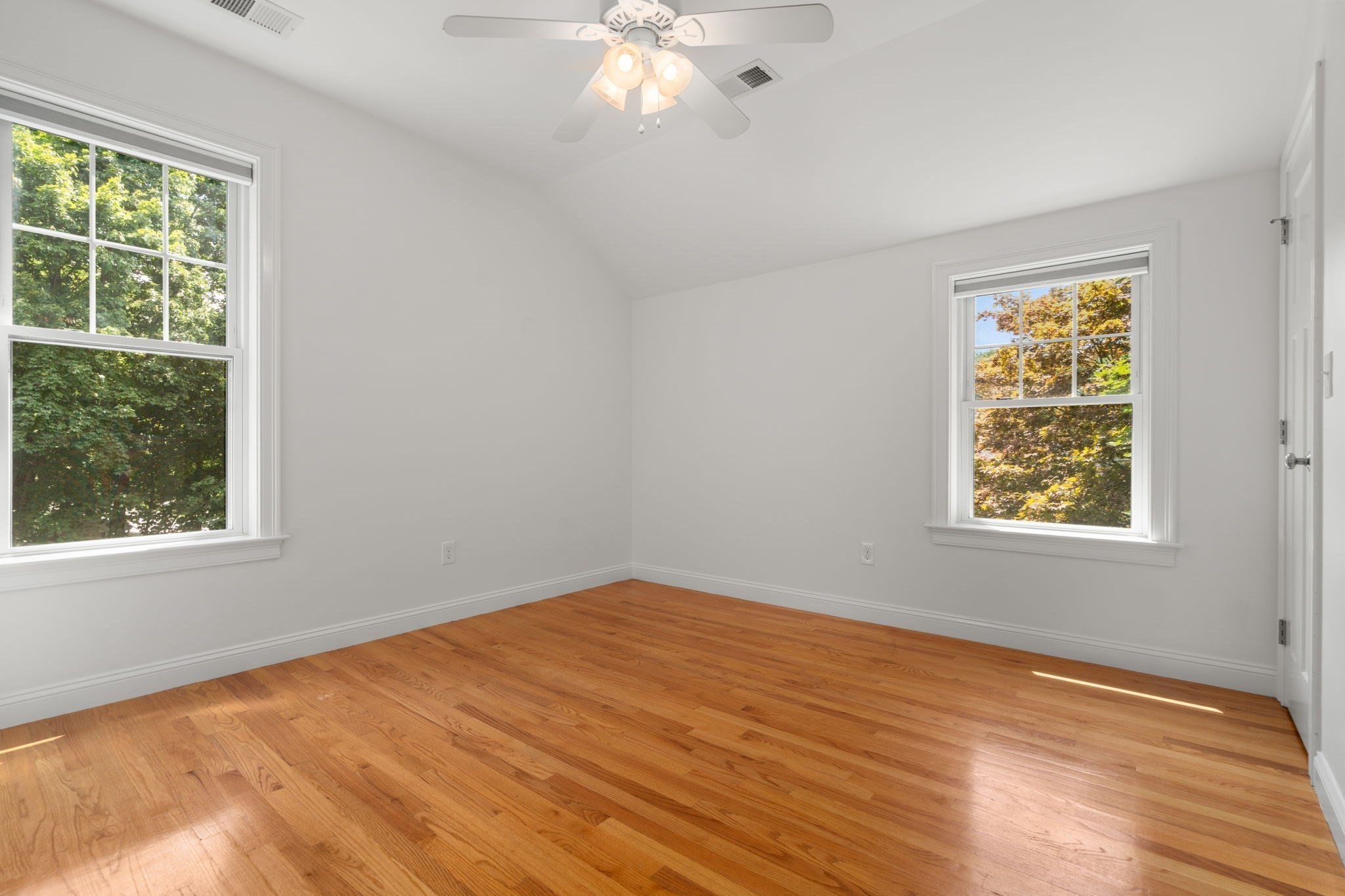 12 Lancaster Rd