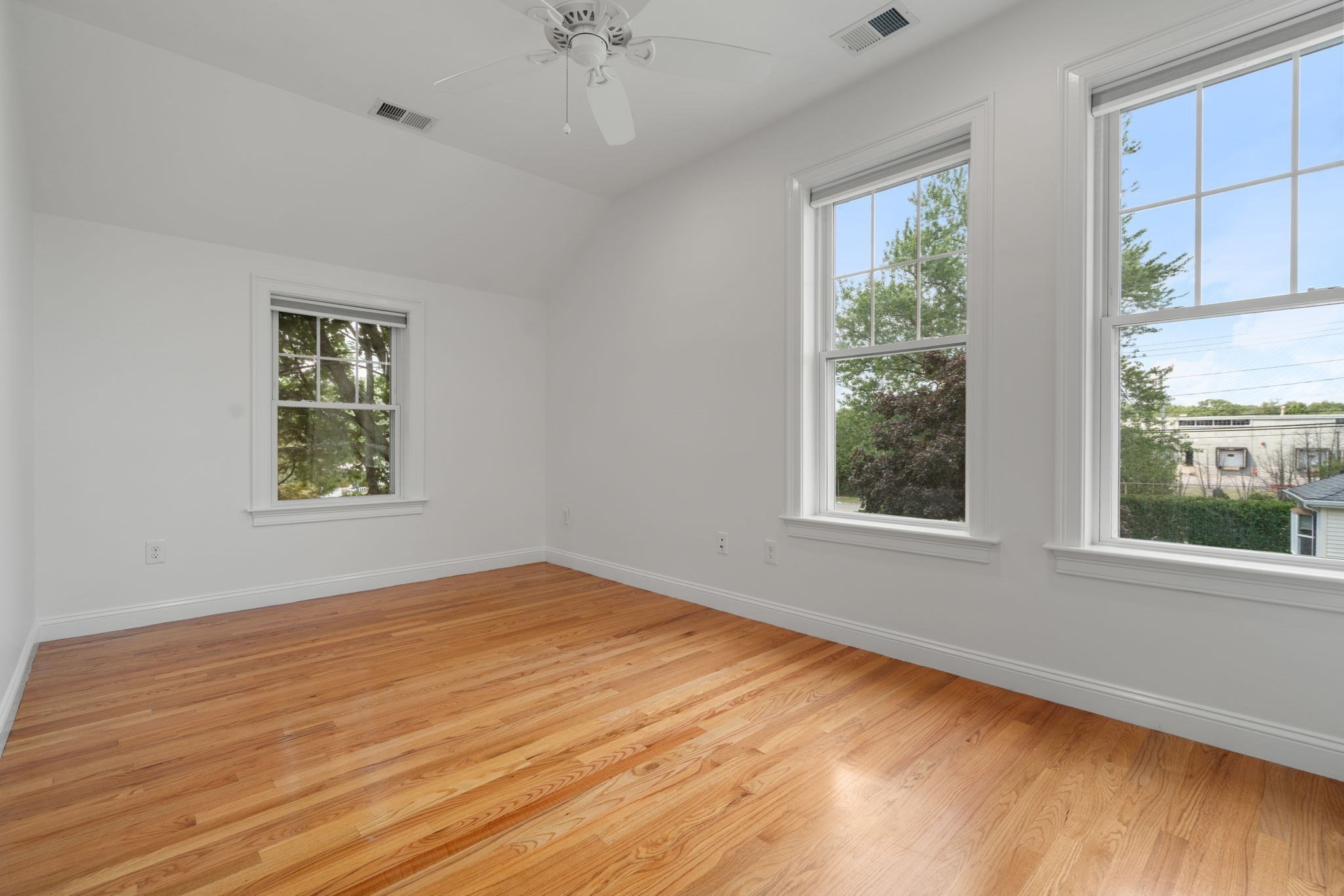 12 Lancaster Rd