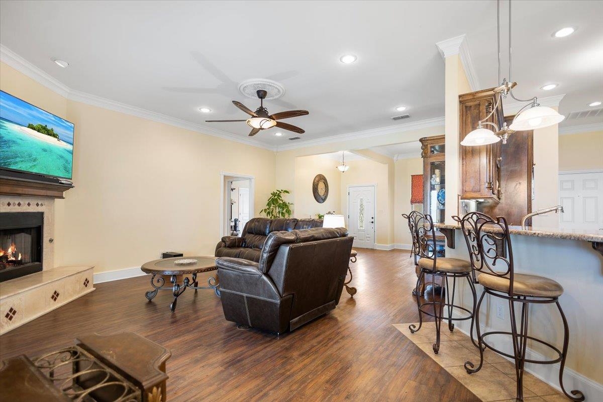 4789 Sunrise Dr.