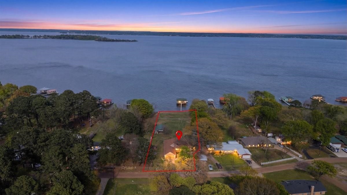 4789 Sunrise Dr.