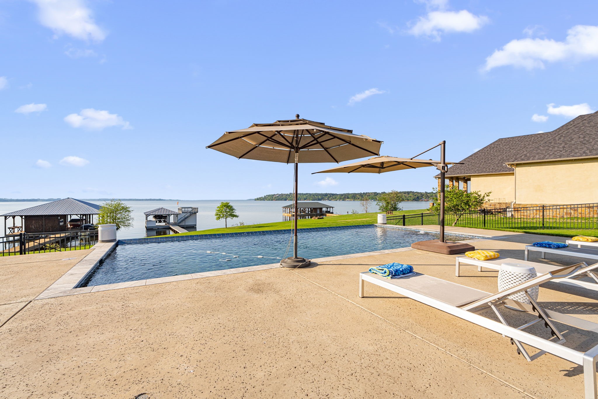 10750 Windrock Drive