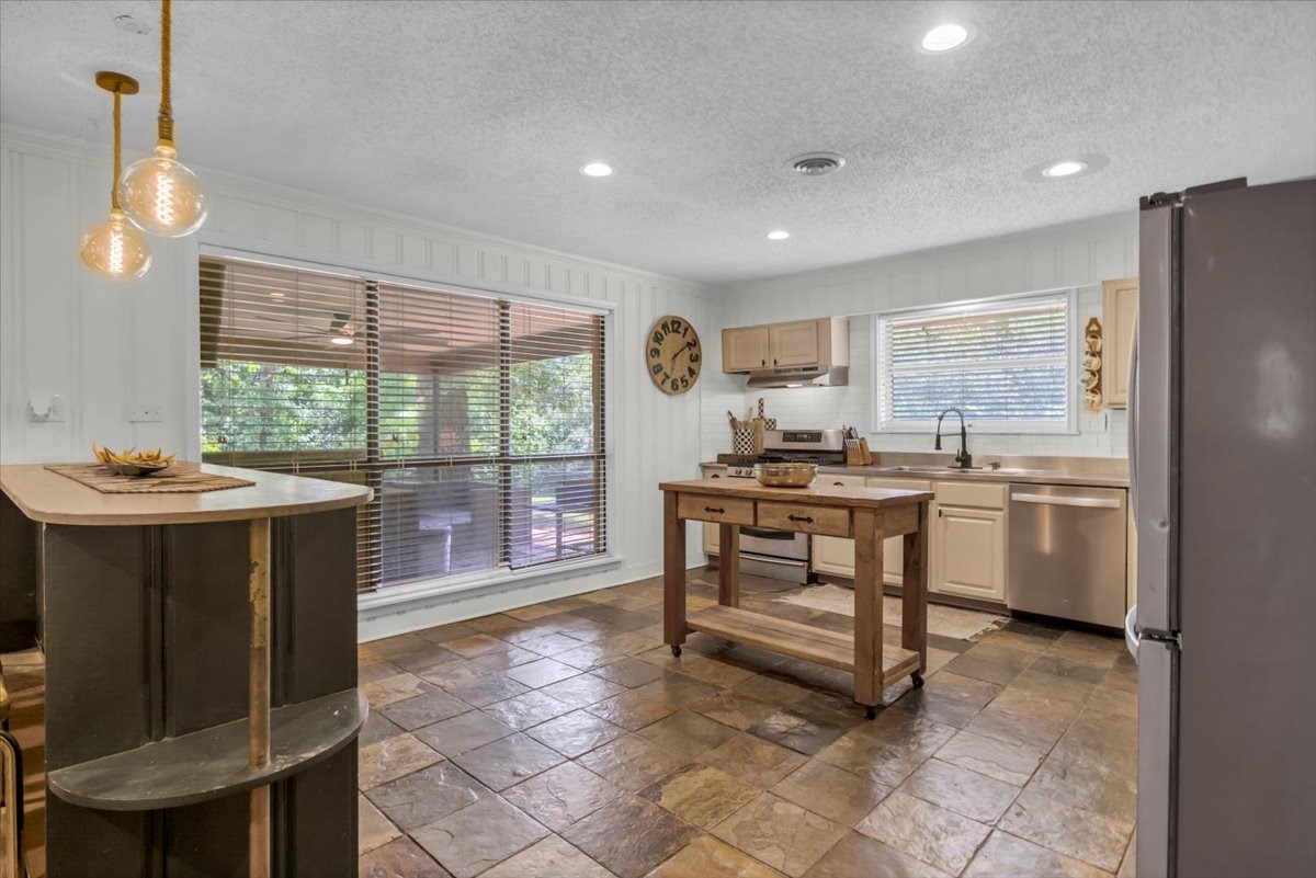 1709 Okeefe Road