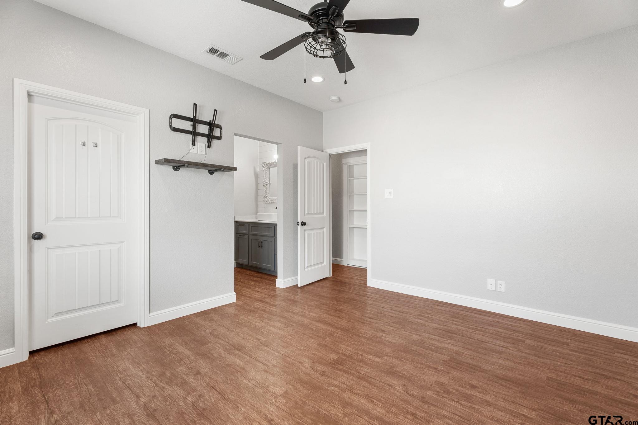 299 VZ COUNTY ROAD 2163