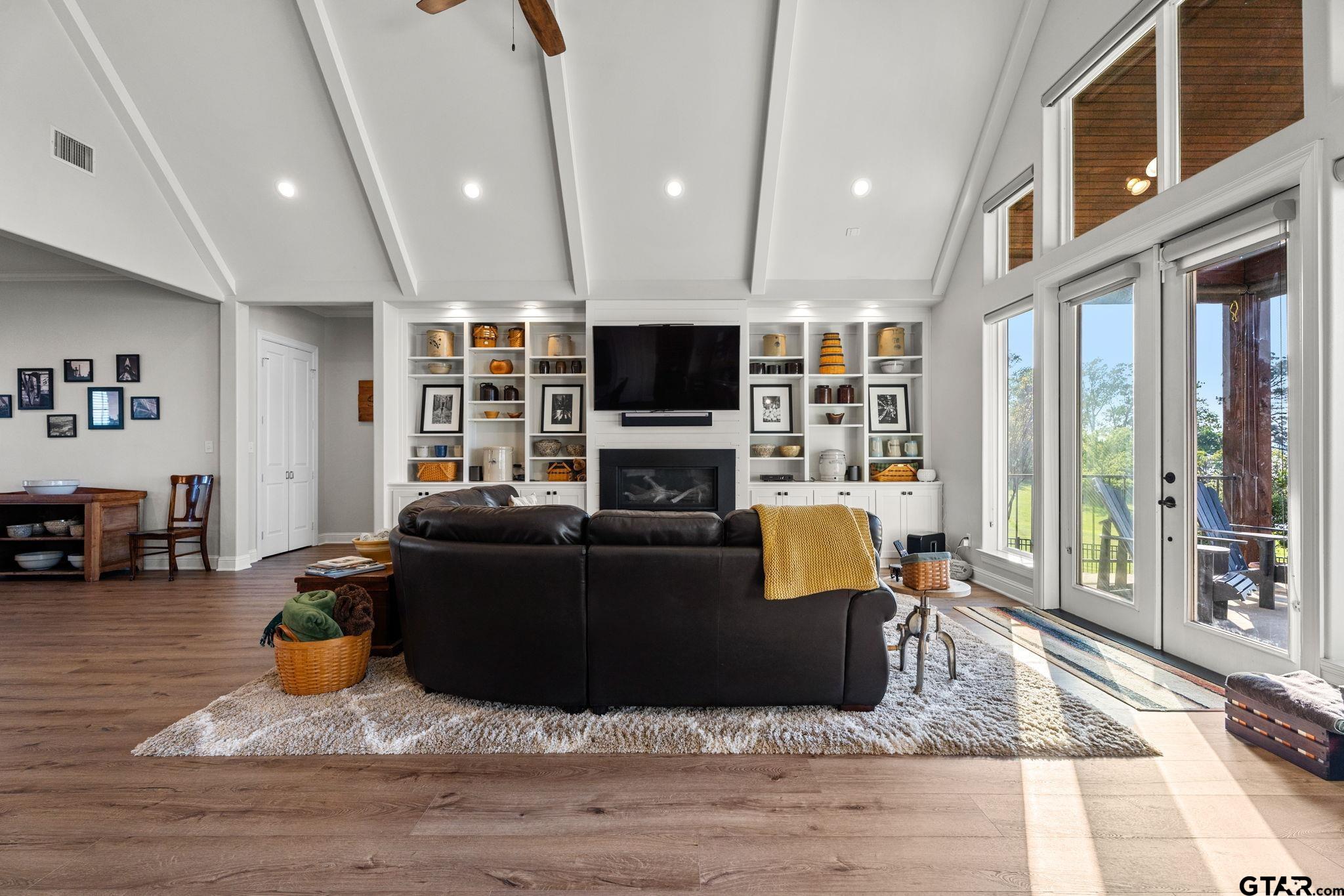 10750 Windrock Dr