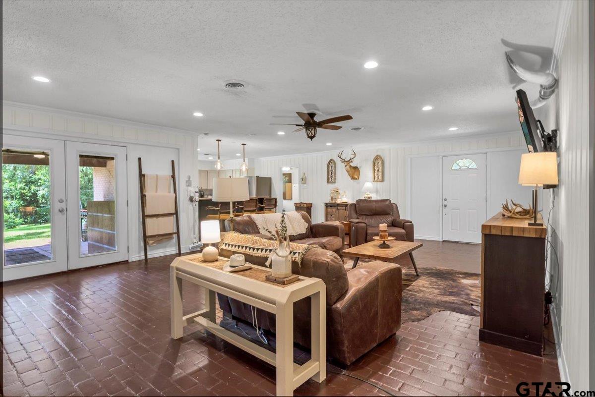 1709 Okeefe Rd