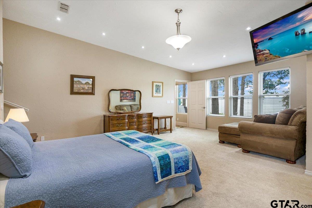 20479 CLEARWATER CIRCLE