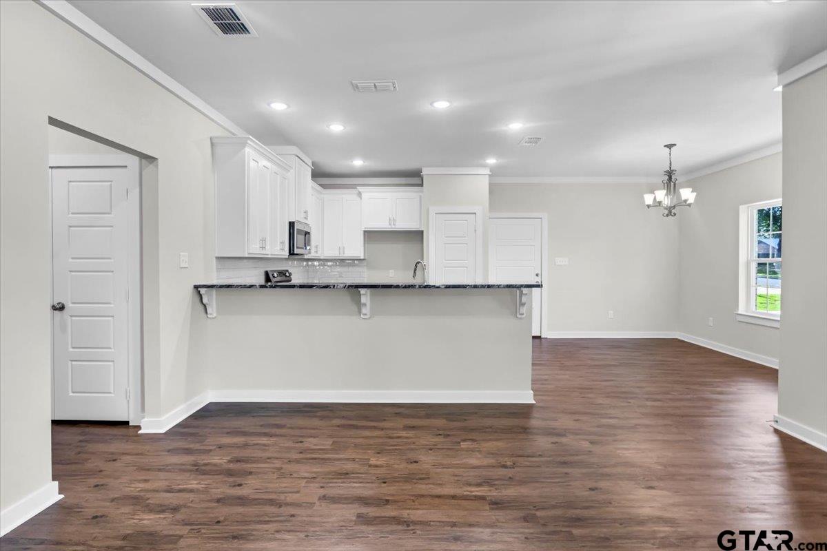 2377 Ridgley Dr