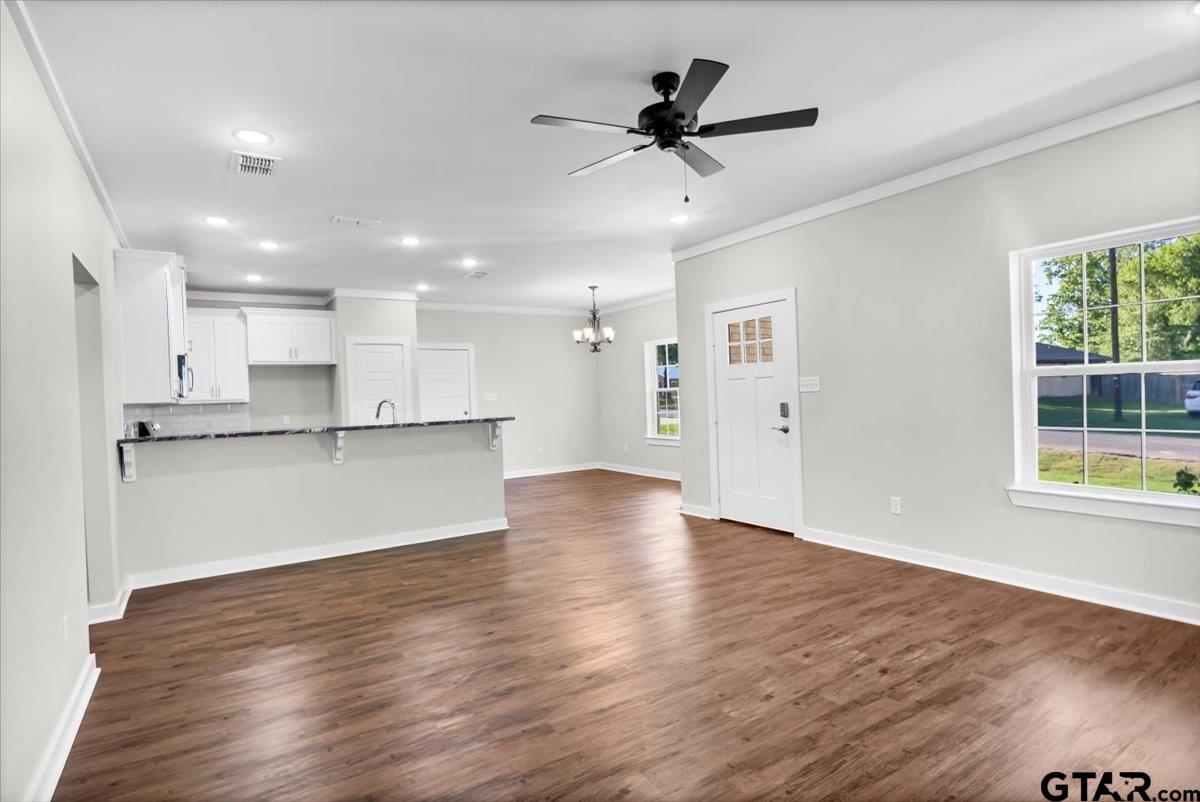 2377 Ridgley Dr