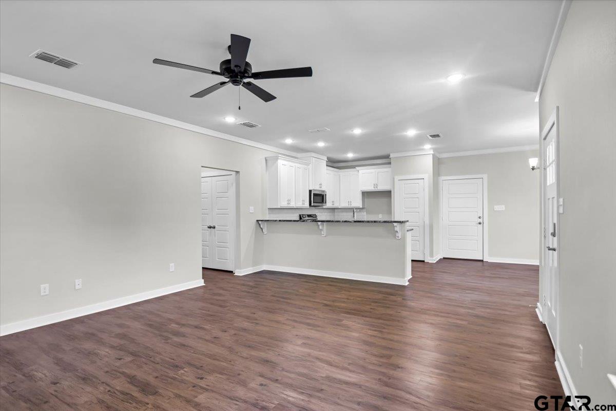 2377 Ridgley Dr