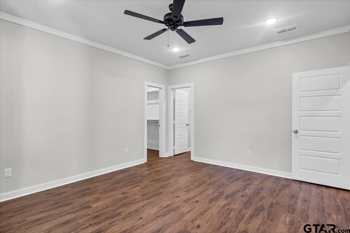 2377 Ridgley Dr