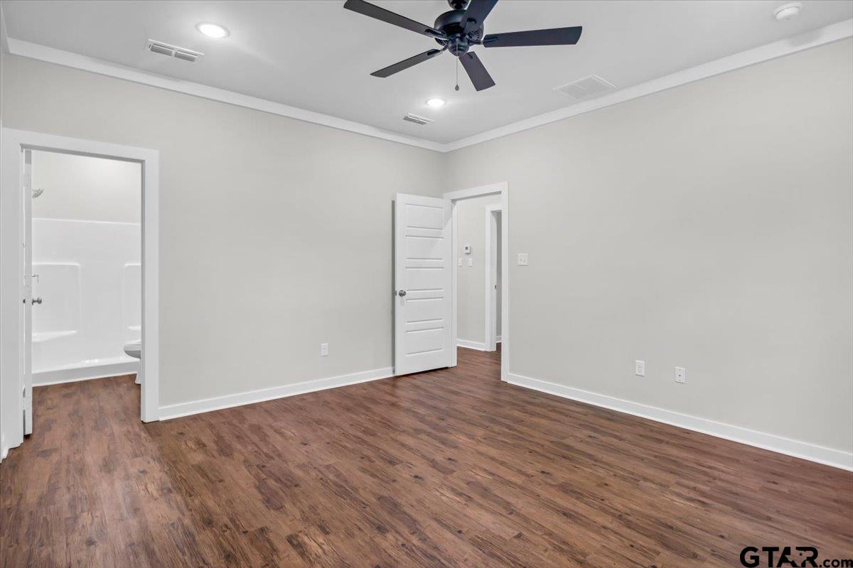 2377 Ridgley Dr