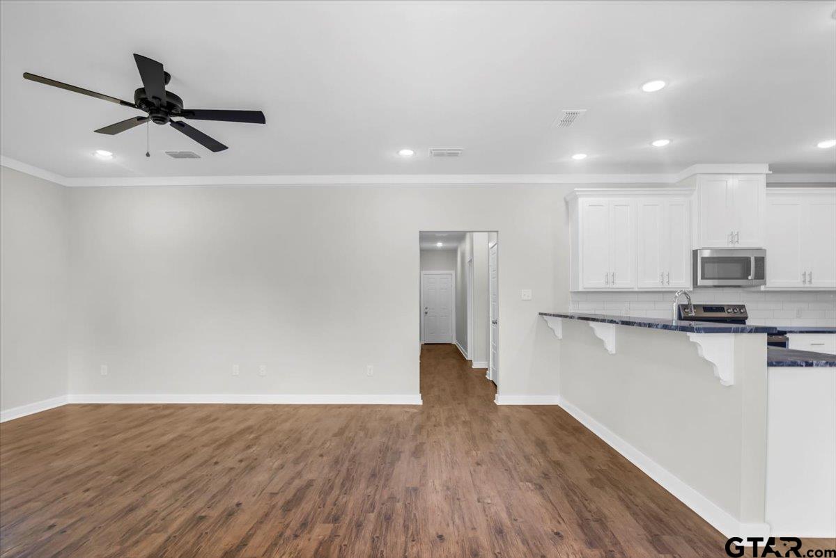 2377 Ridgley Dr