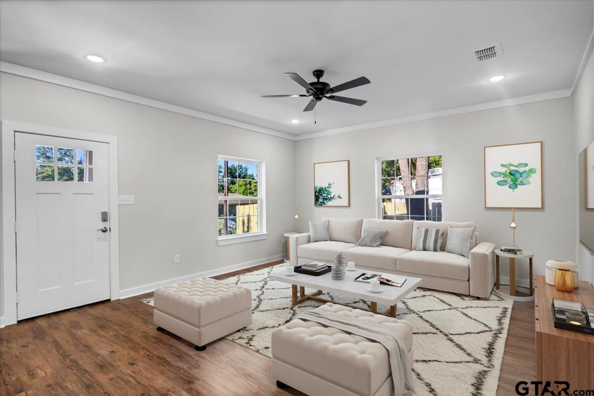 2377 Ridgley Dr