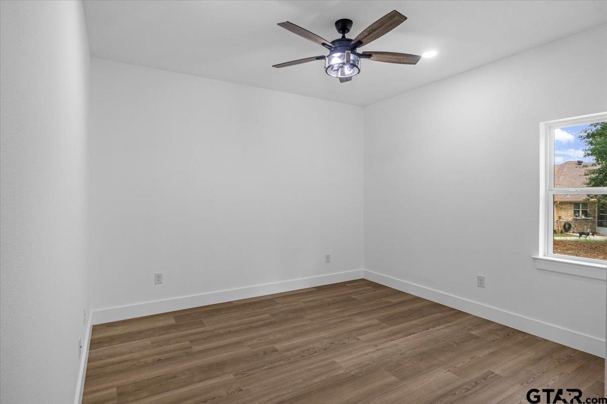 16022 RED OAK RD