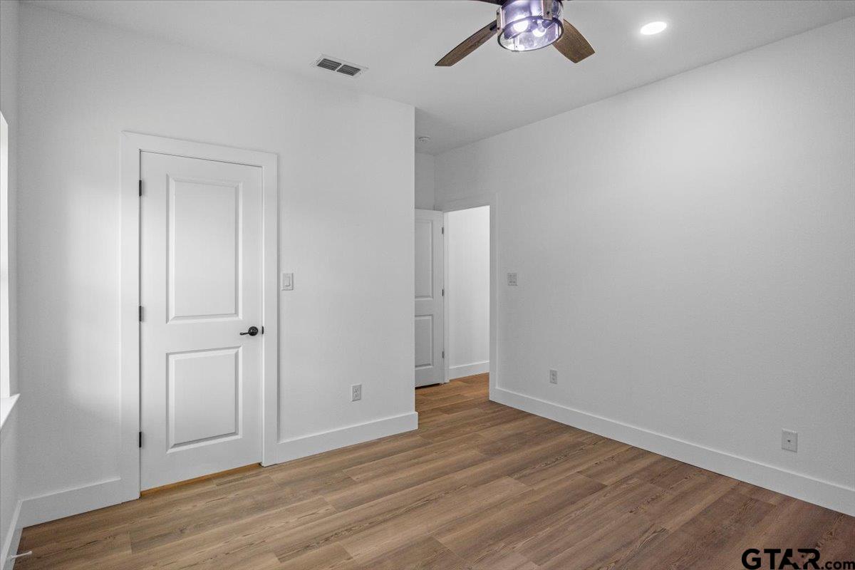 16022 RED OAK RD
