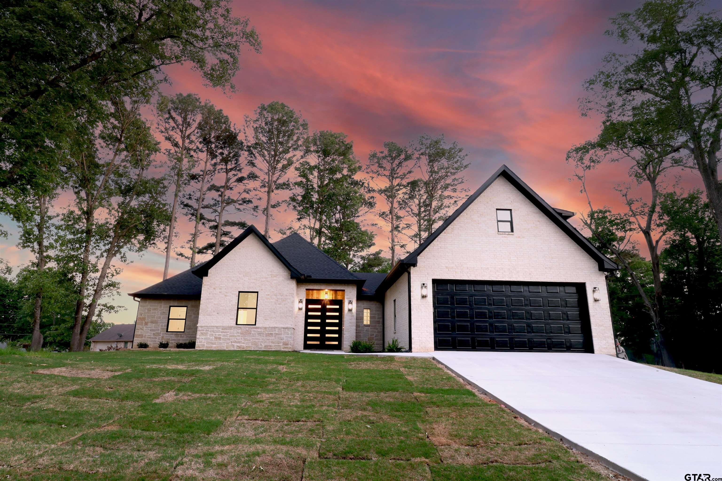 16022 RED OAK RD