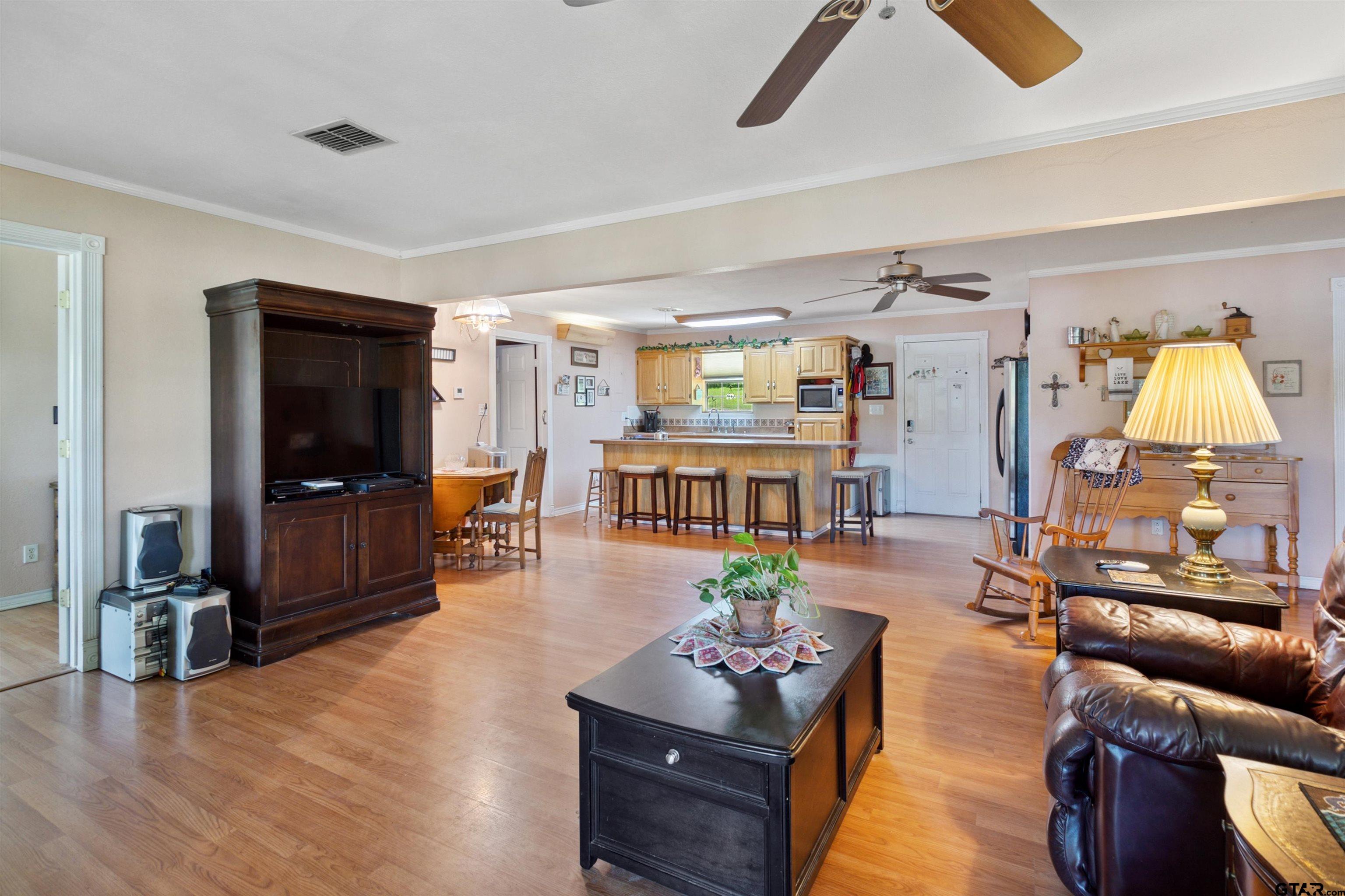 20009 SOUTHSIDE CIR