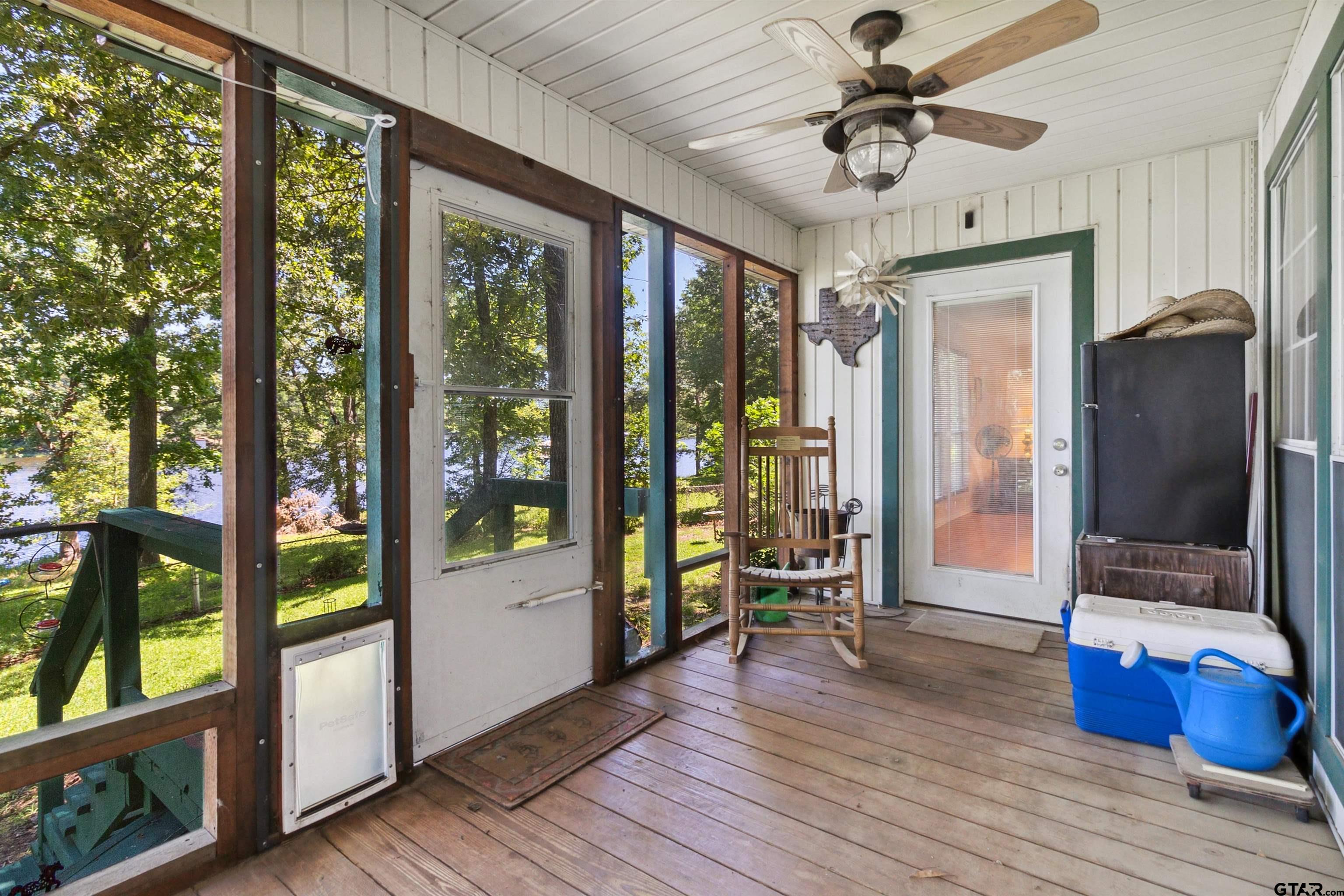 20009 SOUTHSIDE CIR