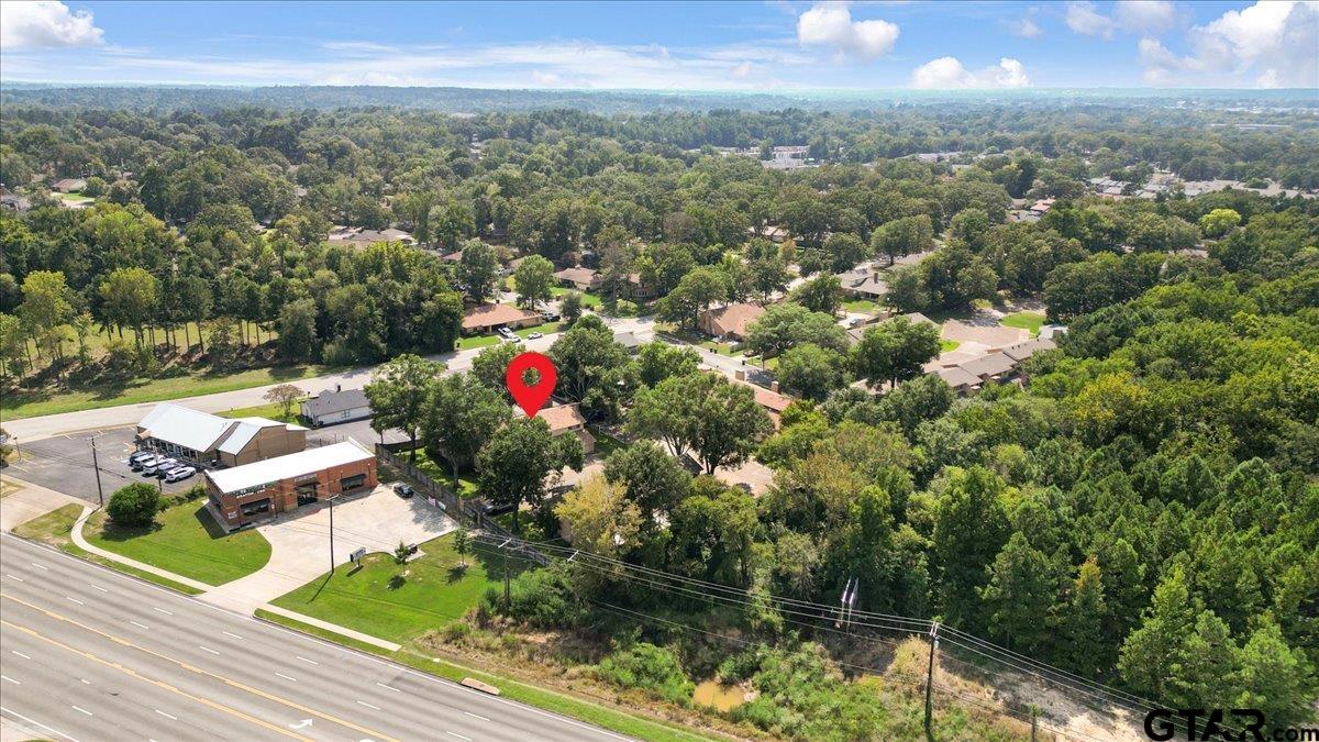 2501 VILLA CT