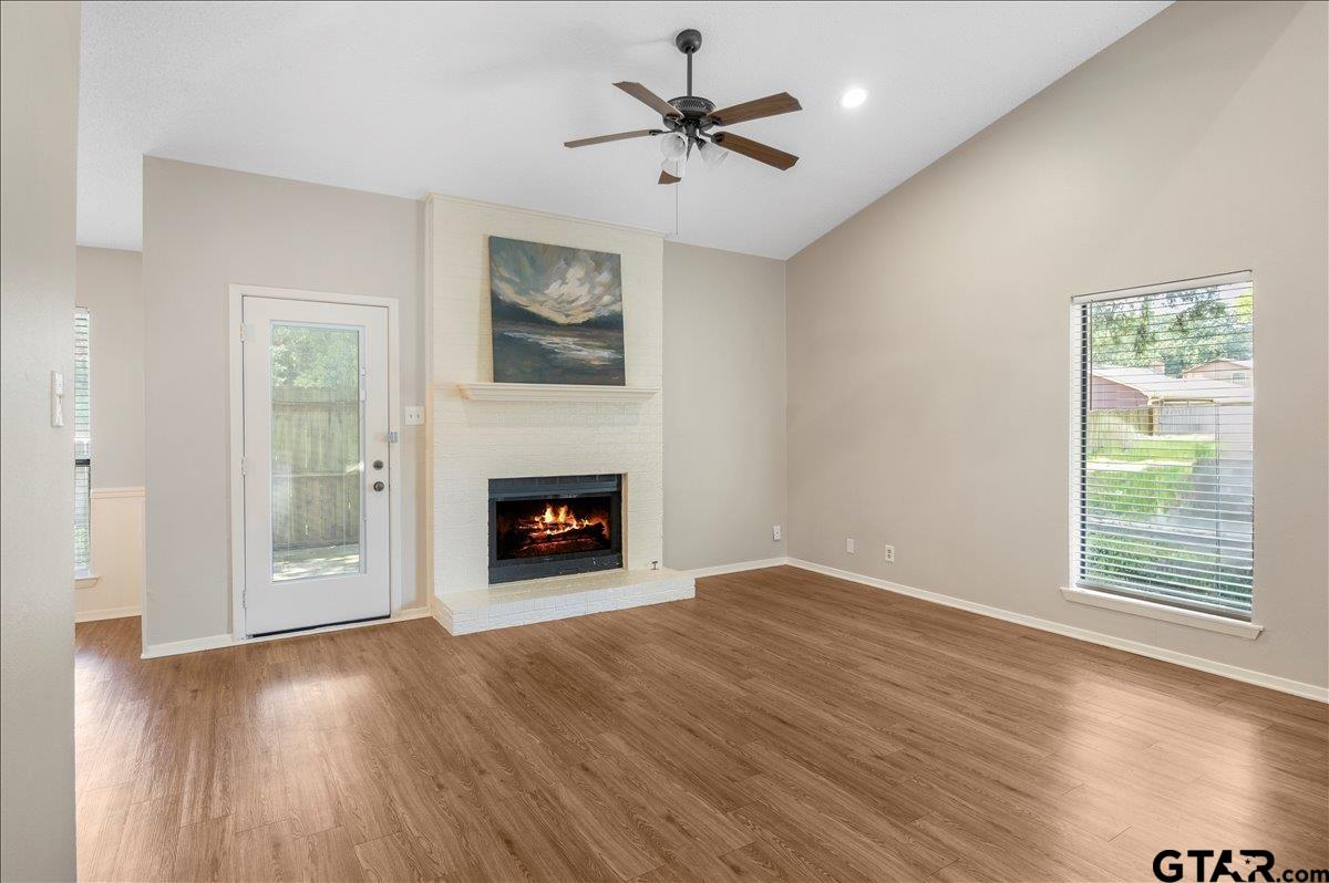 2501 VILLA CT