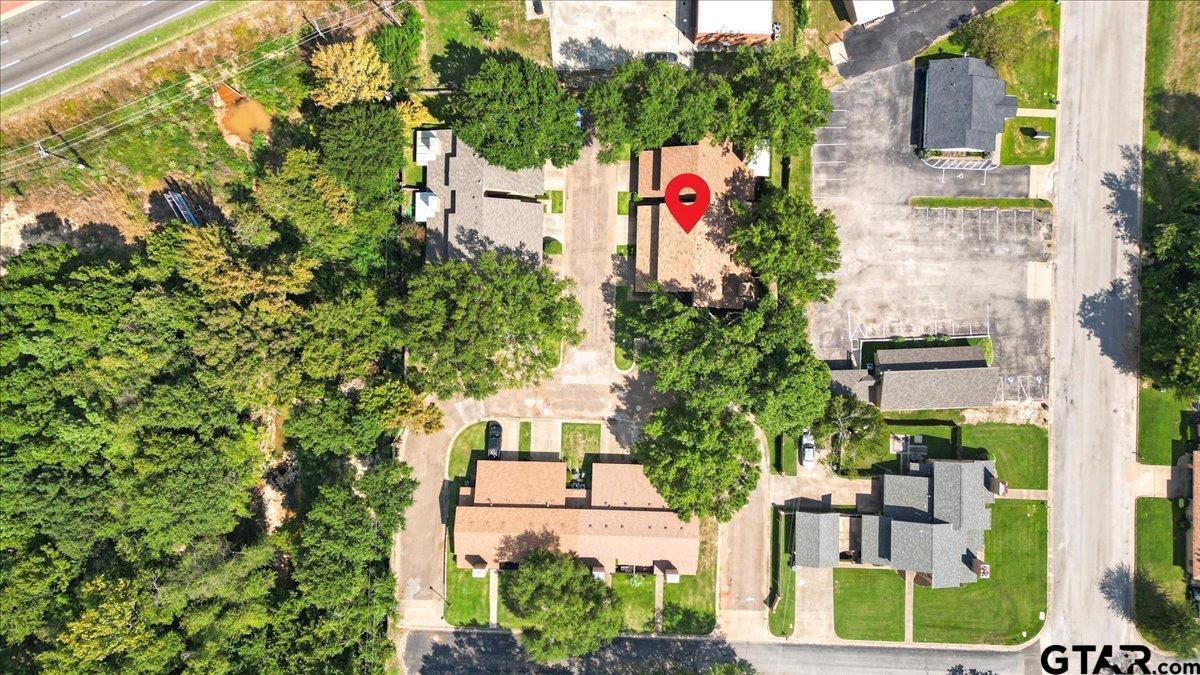 2501 VILLA CT