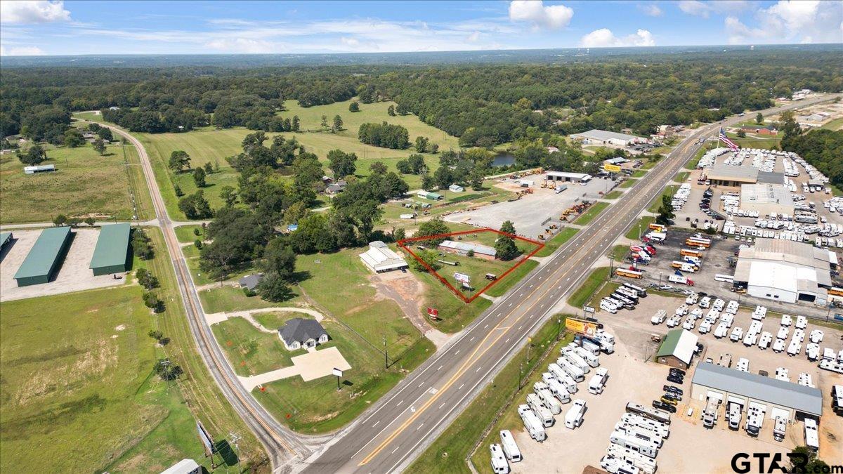 11041 HWY 69 N