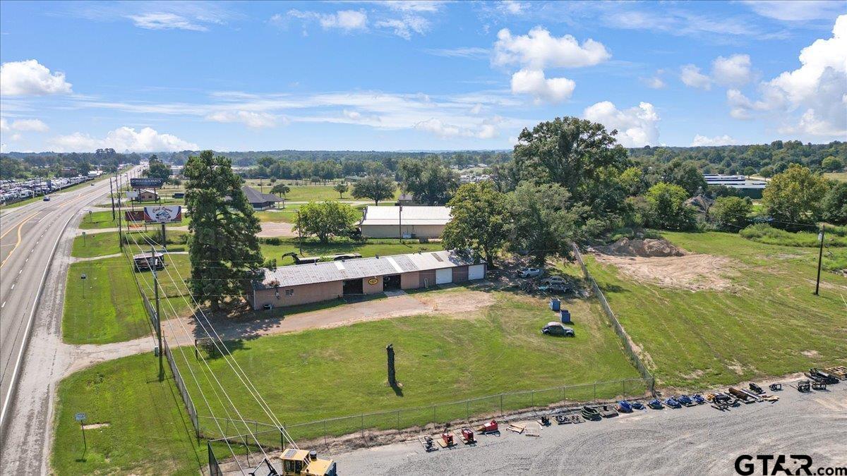 11041 HWY 69 N