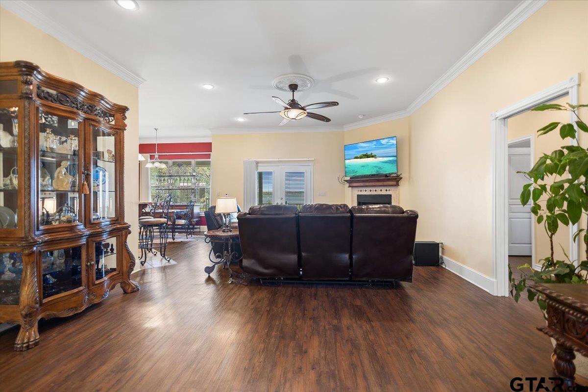 4789 Sunrise Dr.
