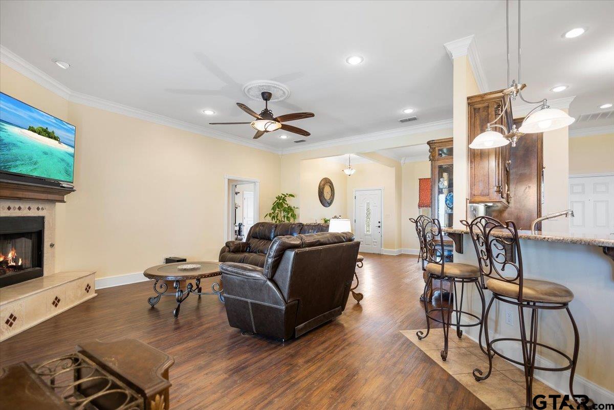 4789 Sunrise Dr.