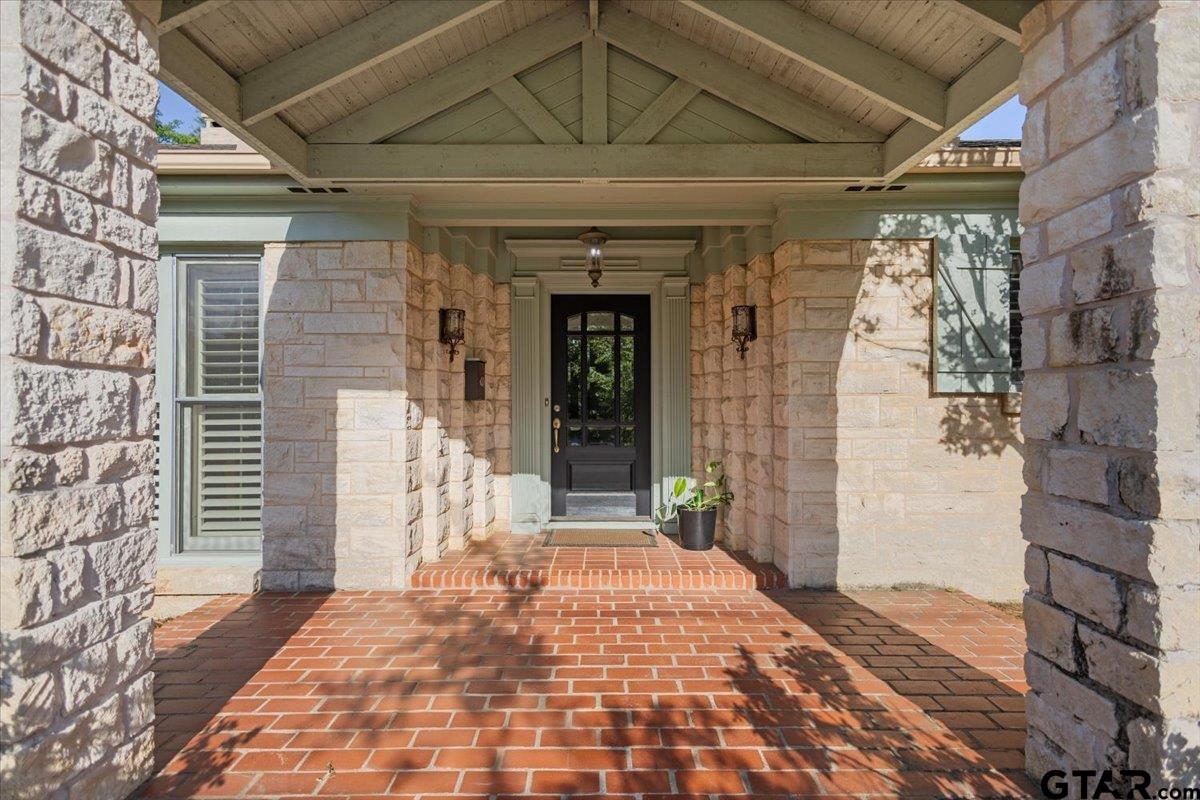 1420 Donnybrook