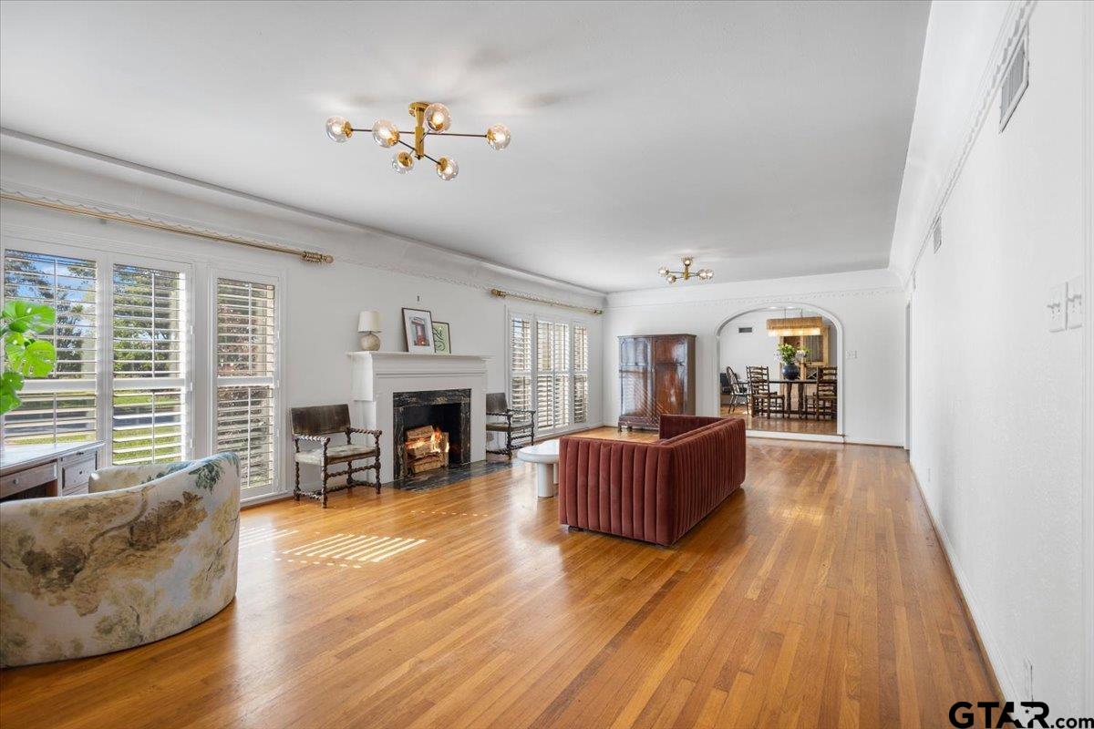 1420 Donnybrook