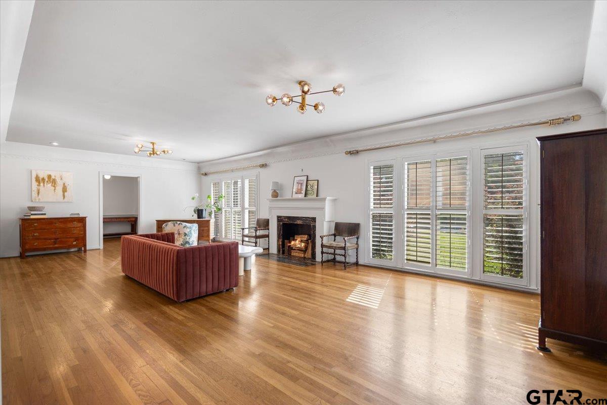 1420 Donnybrook