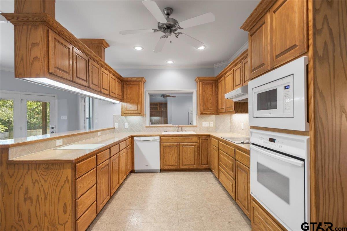 11831 Smallwood