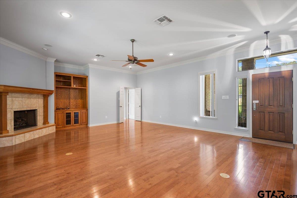 11831 Smallwood