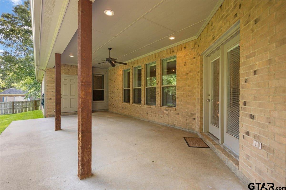 11831 Smallwood
