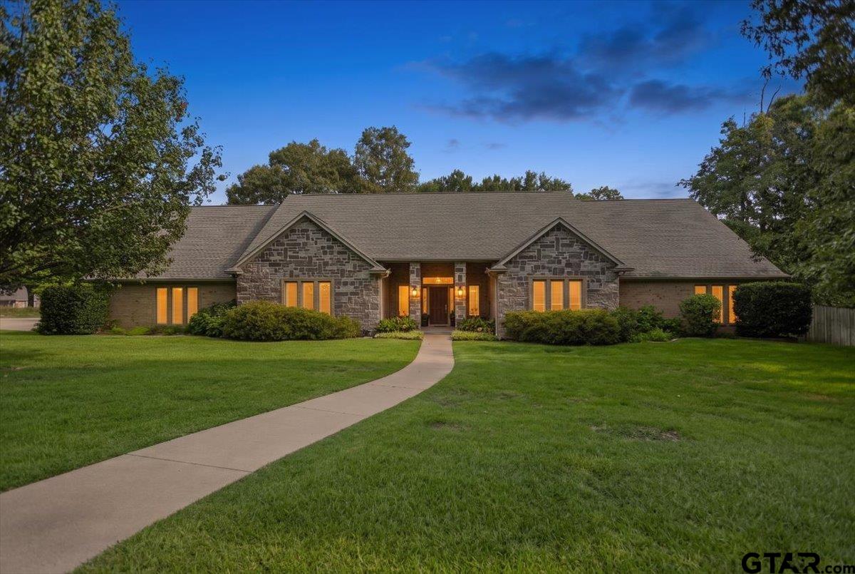 11831 Smallwood