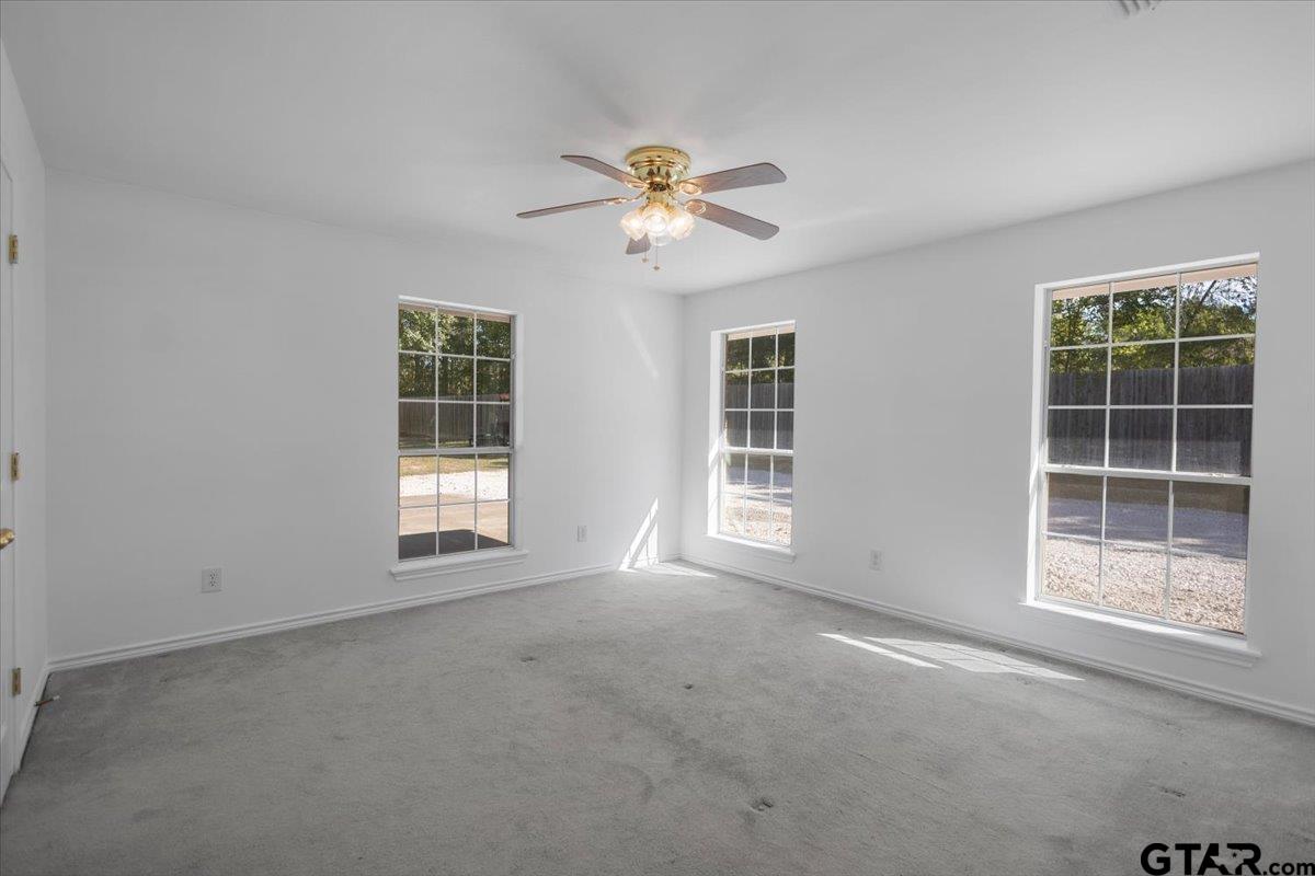 154 Private Road 1048
