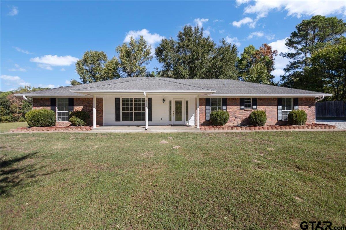 154 Private Road 1048