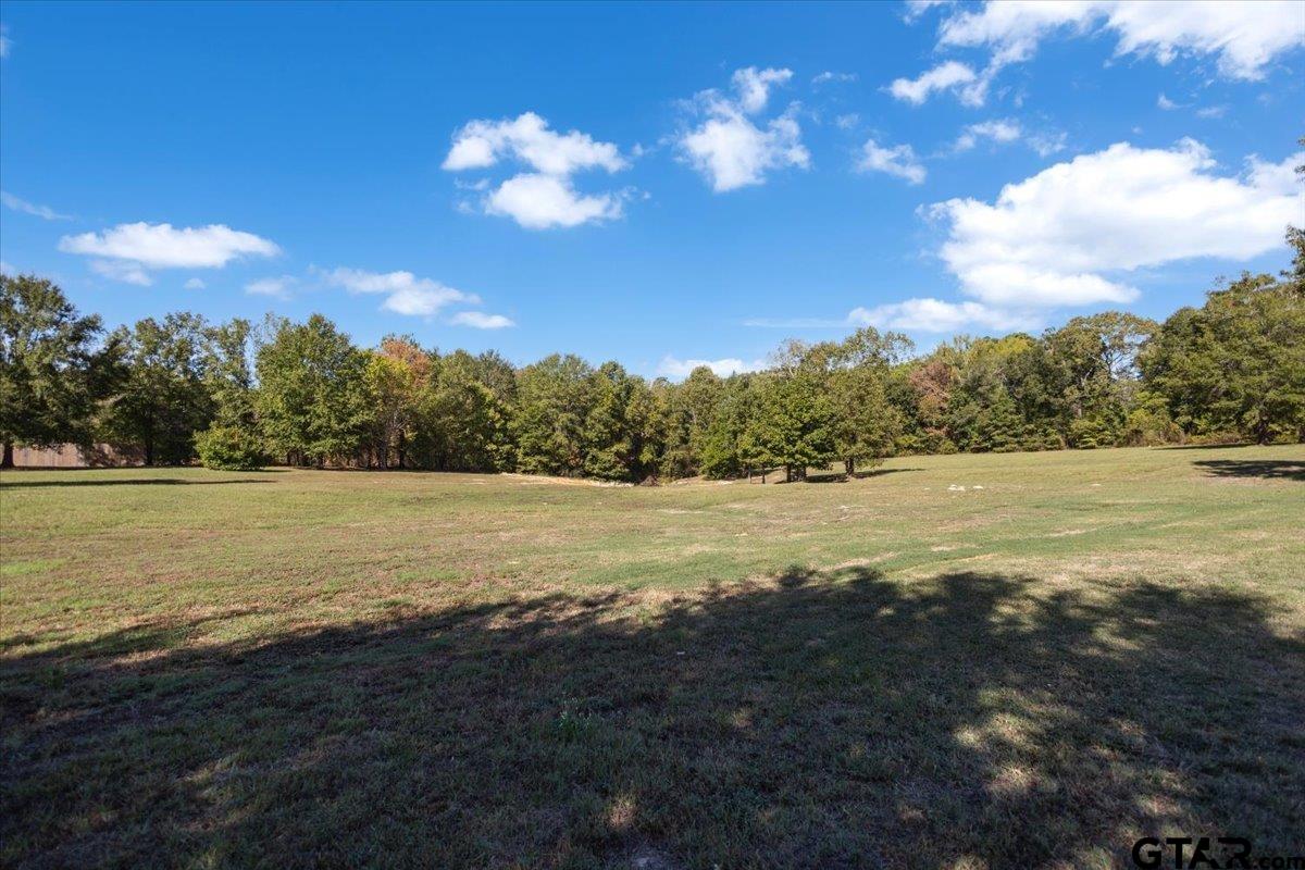 154 Private Road 1048
