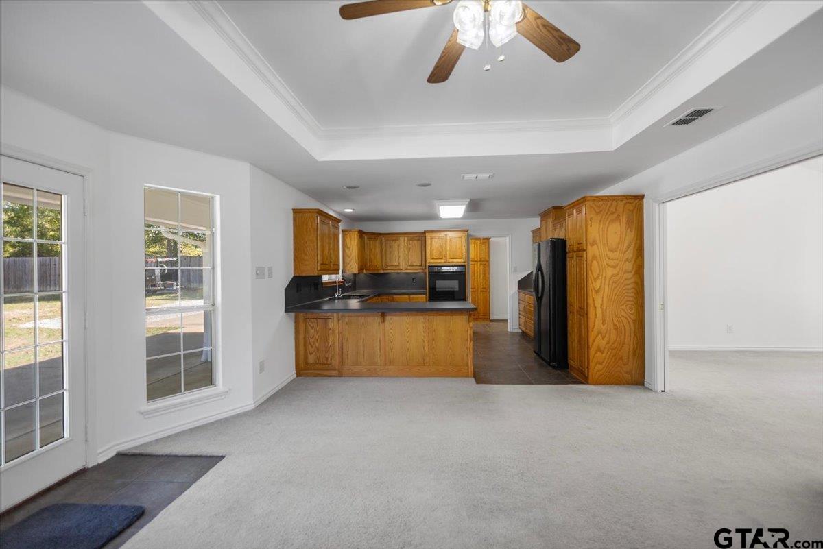 154 Private Road 1048