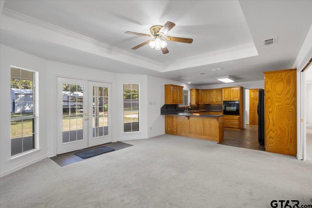 154 Private Road 1048