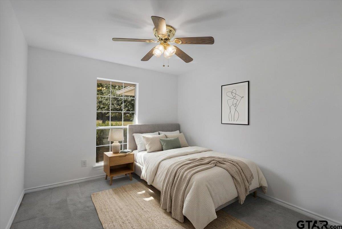154 Private Road 1048