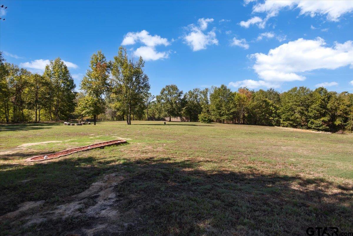 154 Private Road 1048
