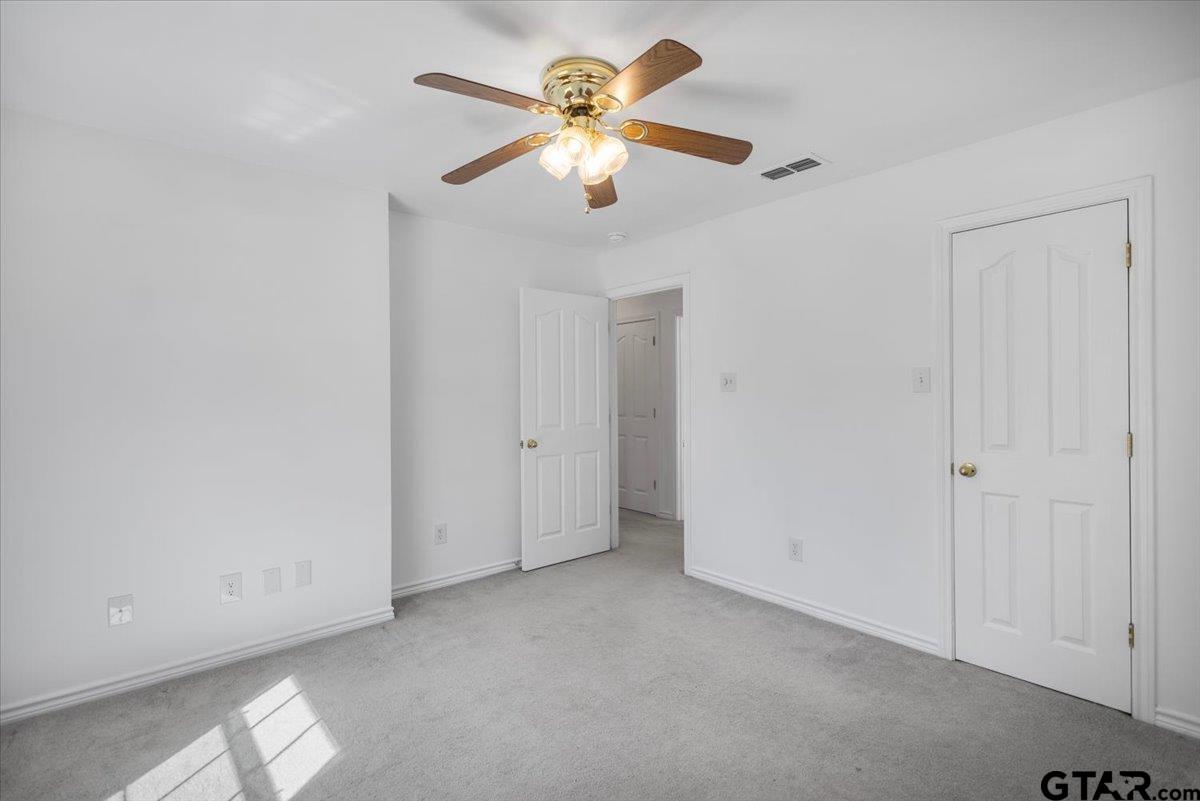154 Private Road 1048