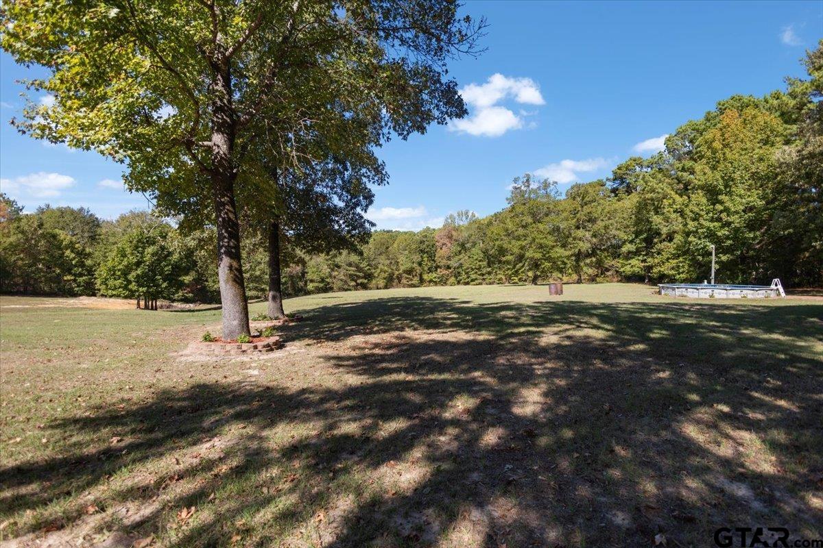 154 Private Road 1048