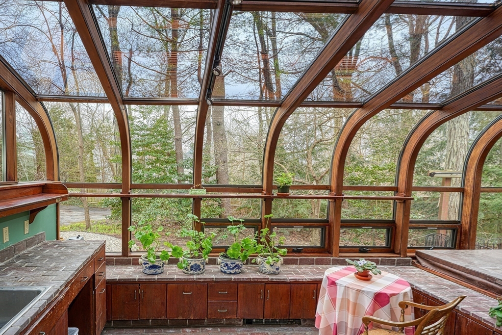 34 George F Willett Pkwy